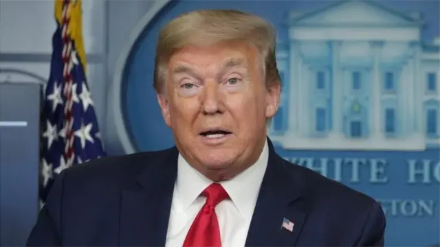 डोनाल्ड ट्रंप