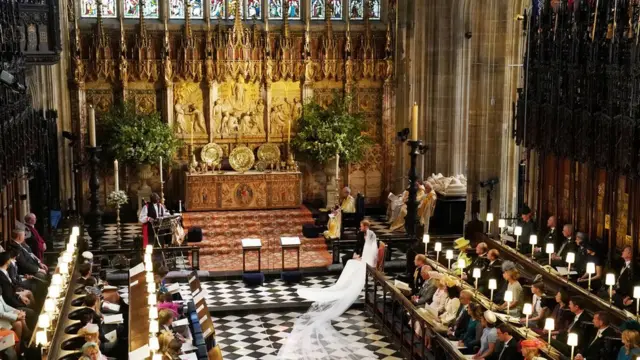 общий вид внутри часовни