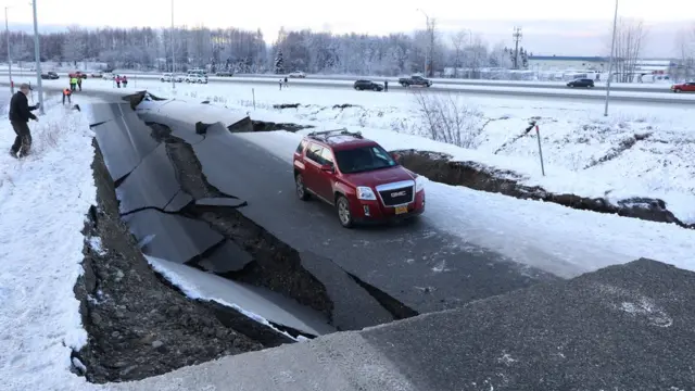 अलास्का में 7.0 तीव्रता का भूकंप