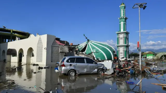 इंडोनेशिया में भूकंप, भूकंप, इंडोनेशिया, सुनामी, indonesia earthquake, Palu tsunami,
