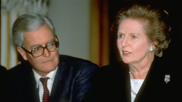 مارگارت تاچر، نخست وزیر پیشین بریتانیا و داگلاس هرد، وزیر خارجه دولتش