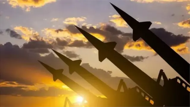 రక్షణ ఆయుధాలు