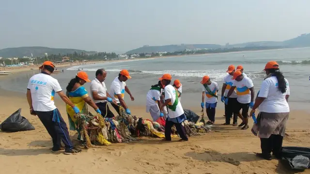 విశాఖపట్నం బీచ్‌లో కాలుష్యం