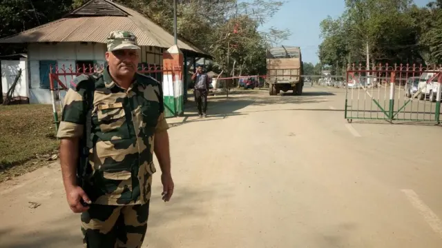 বাংলাদেশ-ভারত সীমান্তে মুহুরিঘাট ইমিগ্রেশন চেকপোস্ট