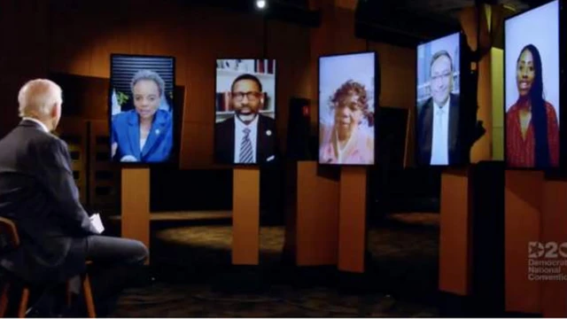 Joe Biden yayin tattaunawa da wasu Amurkawa yayin taron