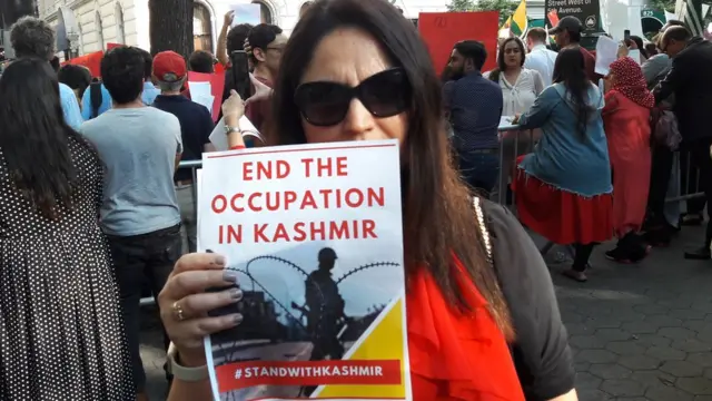 विदेश में मोदी सरकार का विरोध