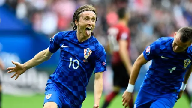 La celebración de Modric tras el único gole de la victoria de Croacia sobre Turquía.