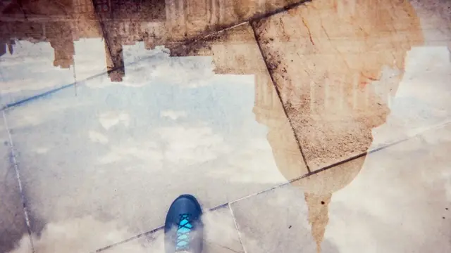 Reflejo de la catedral Saint Paul