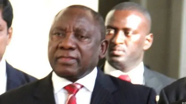 Le nouveau président sud-africain fait de la lutte contre la "capture de l'Etat" et les "problèmes de corruption" sa priorité.