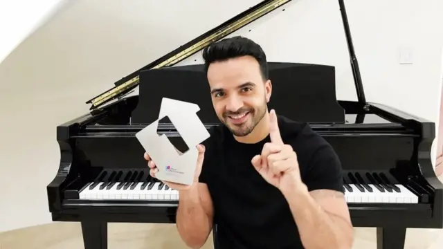 Луїсі Фонсі