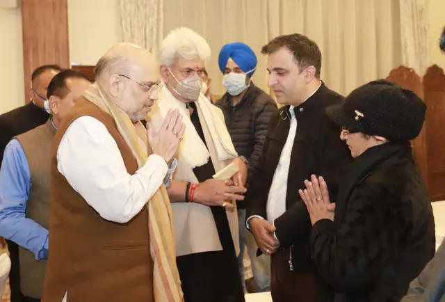 चरमपंथी घटनाओं में मारे गए आम लोगों के परिजनों से भी अमित शाह ने मुलाक़ात की