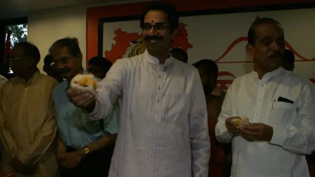 వడాపావ్ ఇండియన్ బర్గర్