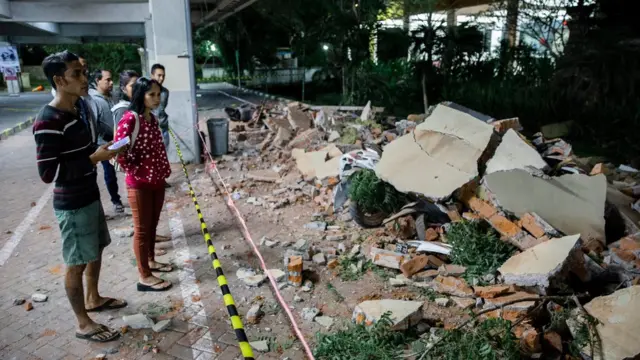 Parts of a shopping mall building collapsed after an earthquake was felt in Denpasar, Bali, Indonesia, 05 August 2018. Reports state that the magnitude 7.0 earthquake was centered on the Indonesian island of Lombok nearby of Bali.
