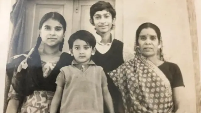 چنکی سنہا کے اہلخانہ