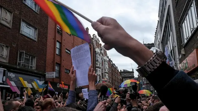 برطانیہ ہم جنس پرستی کے حق میں مظاہرہ