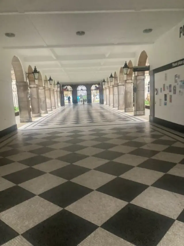 London Qirollik kolleji binosi