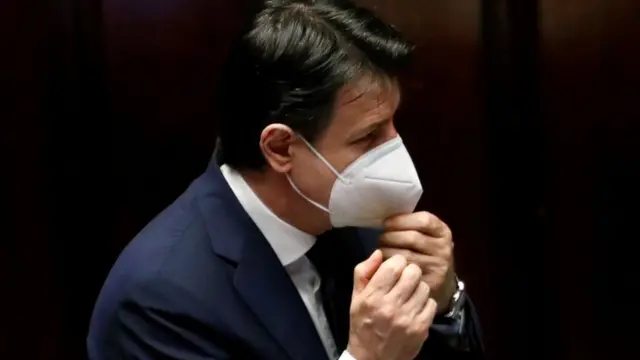 26일 콘테 총리는 이탈리아가 코로나19 봉쇄의 해제 '2단계'를 어떻게 실시할 것인지에 대해 발표했다