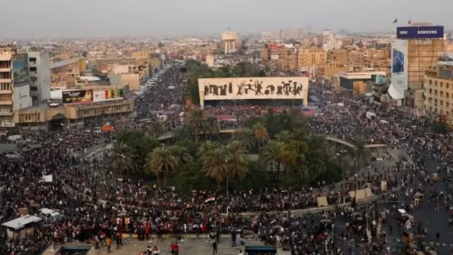 বাগদাদের তাহরির স্কয়ারে বিক্ষোভ সমাবেশ।
