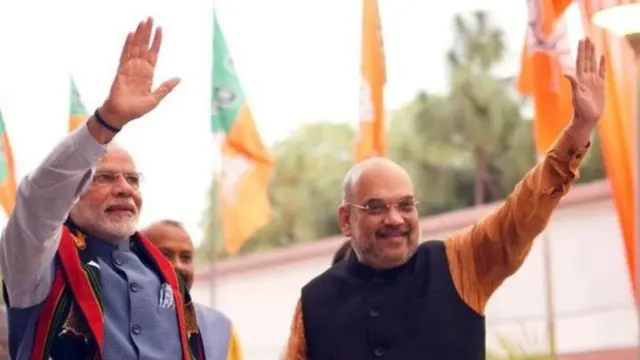 અમિત શાહ અને મોદી.