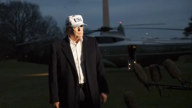 Tổng thống Trump bác bỏ thông tin sa thải Robert Mueller