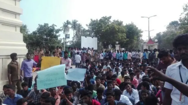 जल्लीकट्टू प्रदर्शन