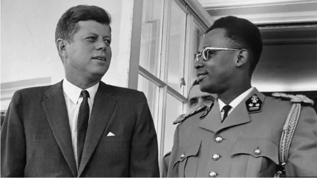 قدمت الولايات المتحدة الدعم لانقلاب عسكري قاده موبوتو سيسي سيكو خلال فترة الحرب الباردة، وذلك نظرا لحرصها على ألا يقع منجم شينكولوبواي في يد السوفيت