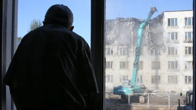 Снос пятиэтажки