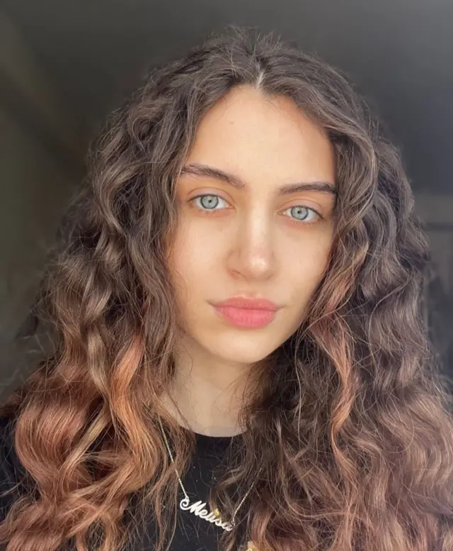 Melisa Raouf em selfie