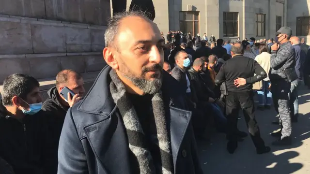 участник митинга Ваге Эгоян