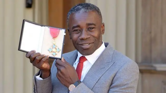 Кристофер Офили