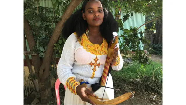 እዝግሄሩ ገብረኣብዝጊ