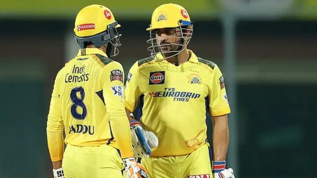 धोनी और जडेजा