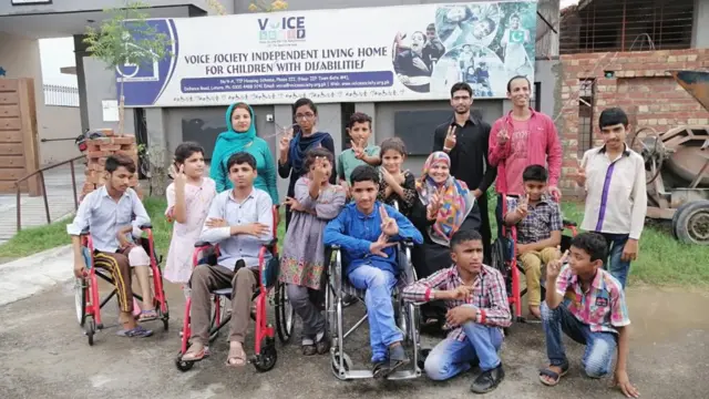 معذور افراد