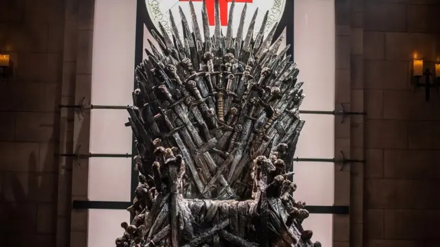 கேம்ஸ் ஆஃப் த்ரோன்ஸ் தொடரில் யாருக்கு சிம்மாசனம்?