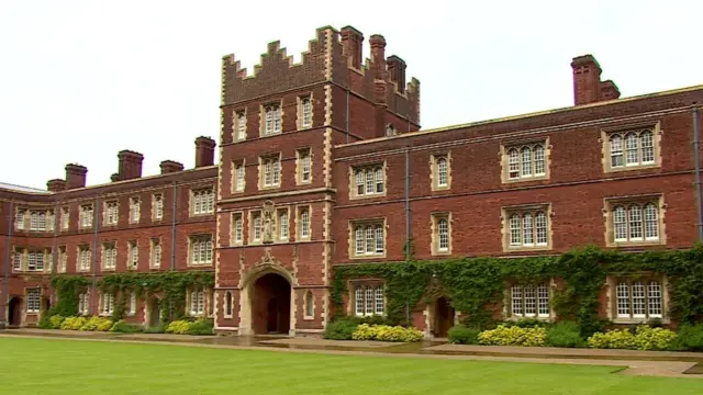 Один из колледжей Кембриджа