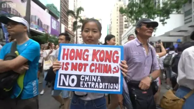 హాంకాంగ్ ఆందోళనలకు ఈ హత్యే కారణం