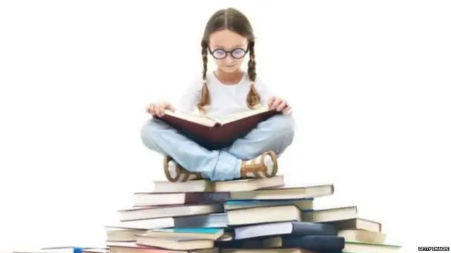 किताब पढ़ना