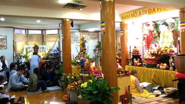 Lễ cầu siêu ở chùa Thập Phương, New York