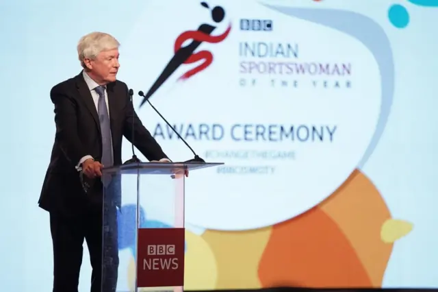 बीबीसी महानिदेशक टोनी हॉल