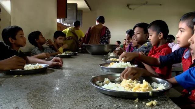 বিভিন্ন ব্যক্তির দেয়া অনুদানে চলে অনাথ আশ্রমের মতো দাতব্য সংস্থাগুলোর সব খরচ।