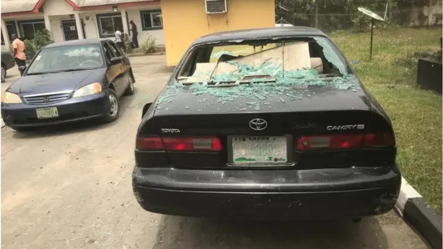 Ọkọ Toyota ti wọn bajẹ