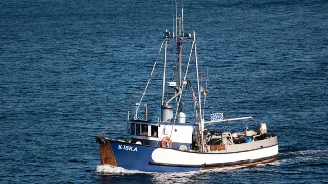 تندلع مصادمات طفيفة كلما صادف الصيادون الكنديون مراكب صيد تابعة لولاية آلاسكا في المياه المتنازع عليها
