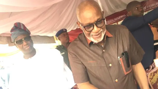 Awọn gomina to peju sibi ifilọlẹ eto Amotekun