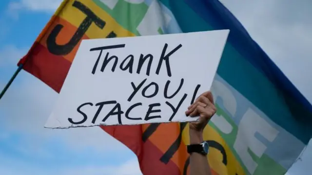 ثمة إجماع على الإشادة بجهود ستايسي بين الديمقراطيين في ولاية جورجيا