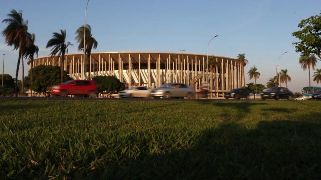 Estádio Mané Garrincha, uma das sedes da Copa de 2014, não saíram do papel