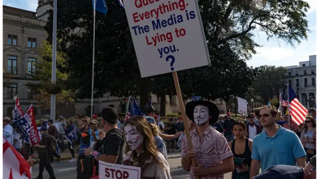 أنصار الرئيس ترامب في مسيرة احتجاجية في ولاية جورجيا