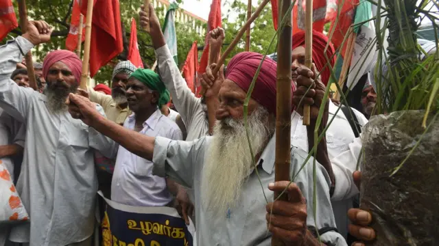 ખેડૂતોના મુદ્દે સરકારની ભૂલ