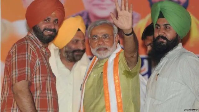 ਨਵਜੋਤ ਸਿੰਘ ਸਿੱਧੂ ਅਤੇ ਨਰਿੰਦਰ ਮੋਦੀ