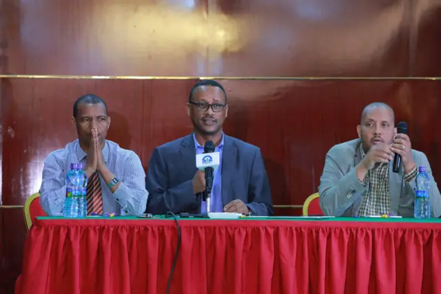 ኣቦ ወንበር ዓረና ትግራይ አይተ ኣብርሃ ደስታ (ፀጋም)፣ ዶክተር ጌታሁን፣ ኣይተ ጌታቸው ረዳ (የማን)