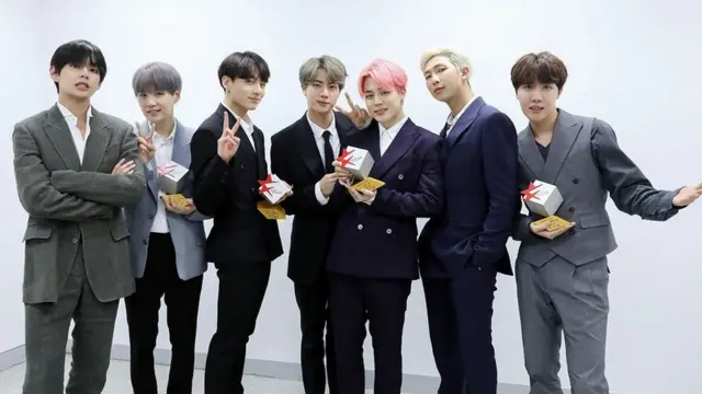 ကိုဗစ်ကြောင့် သူတို့အဖွဲ့ရဲ့ ဖျော်ဖြေပွဲခရီးတွေ ရပ်ထားရပါတယ်။